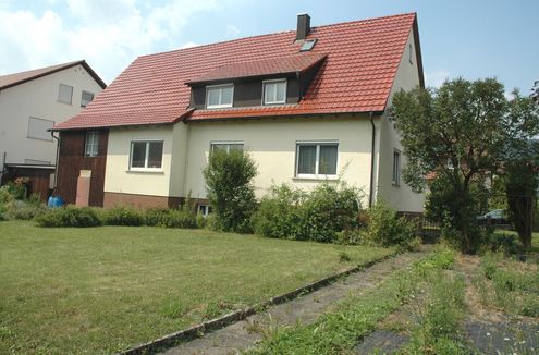 EFH mit großer Scheune in Dettingen
